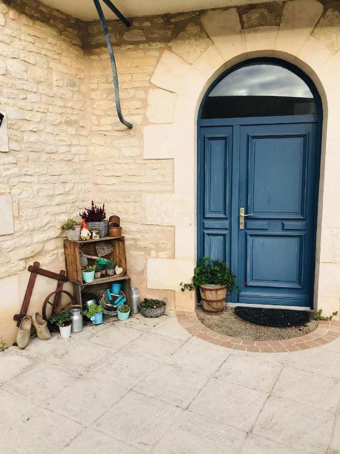 Les Clos Bleus Neuville-du-Poitou Buitenkant foto