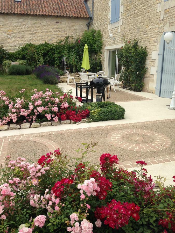 Les Clos Bleus Neuville-du-Poitou Buitenkant foto